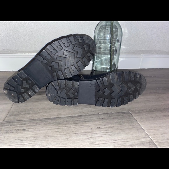 Black winter boots - Picture 6 of 6